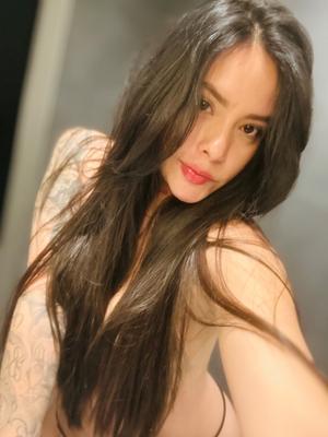 Elina - Escort en Genève
