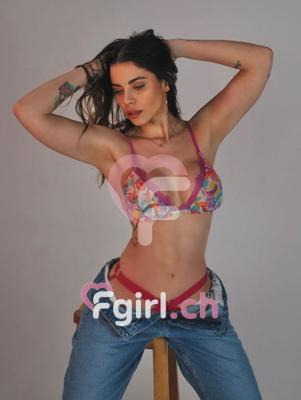 Elisa - Escort à Genève
