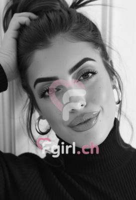 Elisa - Masseuse érotique à Genève
