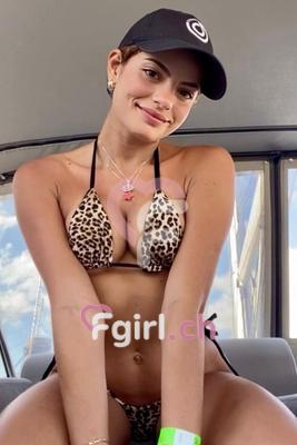 Elissa - Escort en Genève
