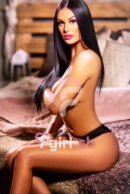 Eliza - Escort in Martigny

