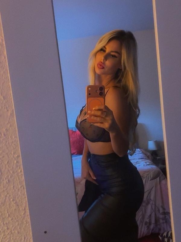 Eliza - Escort en Genève
