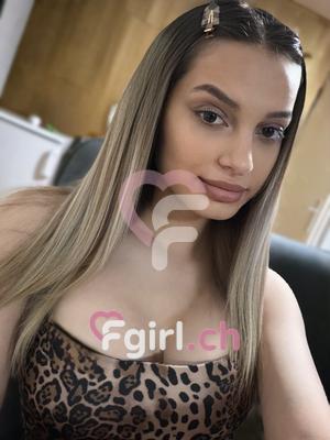 Ella - Escort in Sierre