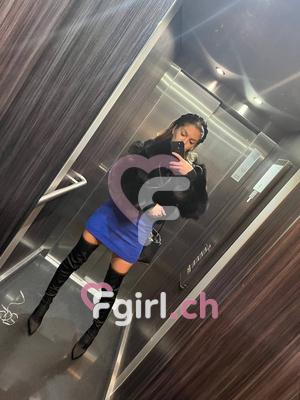 Elle - Erotische Masseurin in Eaux-vives