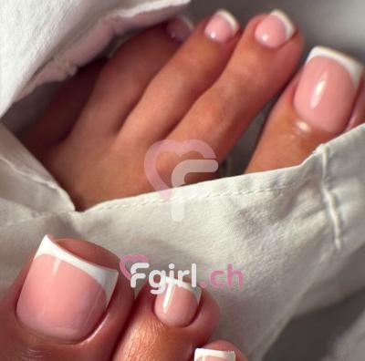 Eloglam - Escort in Yverdon-les-bains
