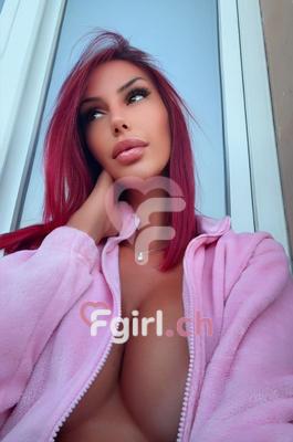 Eloglam - Escort in Yverdon-les-bains
