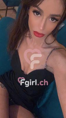 Elsa - Escort à Eaux-vives