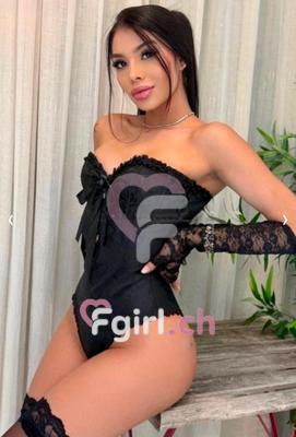 Emili - Escort in Nyon

