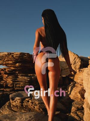 Emili - Escort in Nyon
