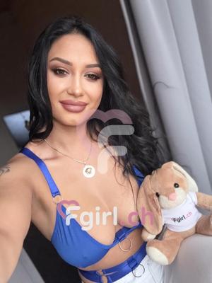Emilie - Escort à Le Locle
