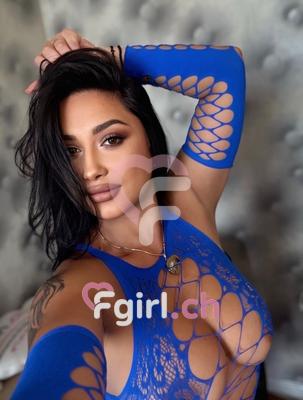 Emilie - Escort à Le Locle
