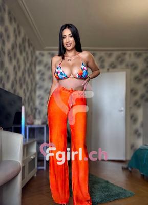 Emilie - Escort à Le Locle
