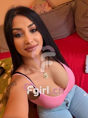 Emilie - Escort à Le Locle