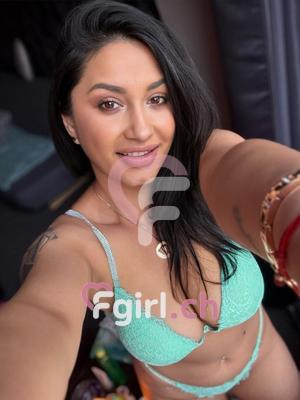 Emilie - Escort à Le Locle