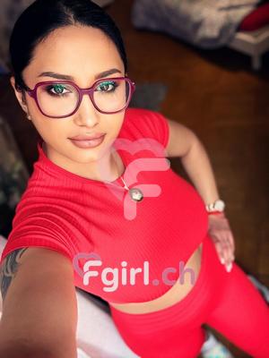 Emilie - Escort à Le Locle