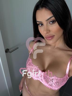 Émilie - Masseuse érotique à Lausanne