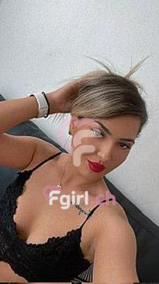 Emilie - Escort in Neuenburg