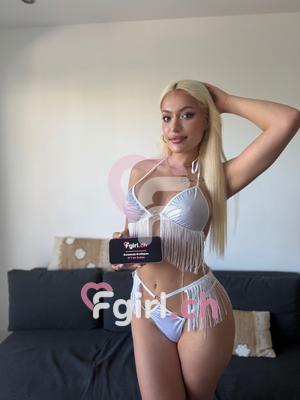 Émilie - Escort à Genève