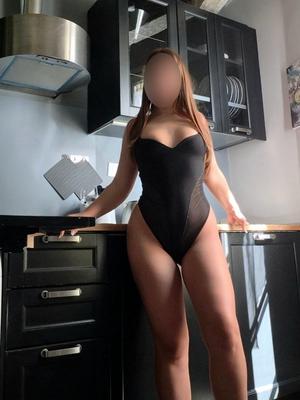 Émilie - Escort en Genève

