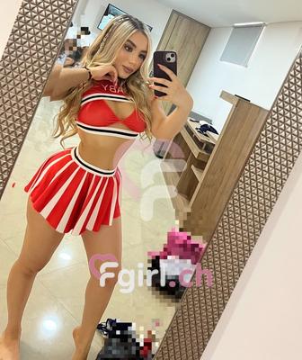 Emily - Escort in Genf

