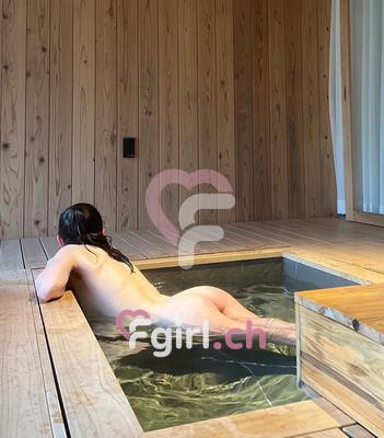 Emily - Masajista erótica en Lausanne
