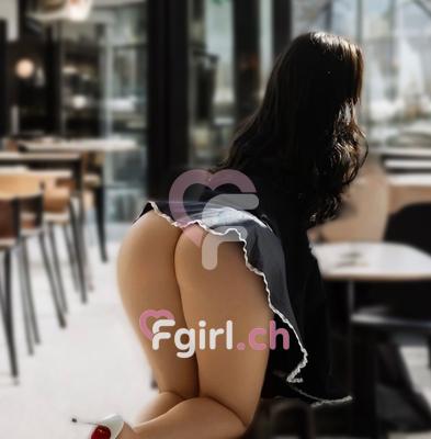 Emily - Masajista erótica en Lausanne

