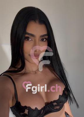 Emily - Escort à Genève