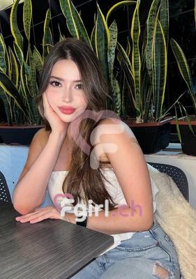 Emily - Escort in Montreux
