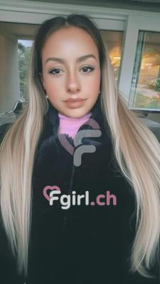 Emily - Phone sex and Video chat in Lausanne