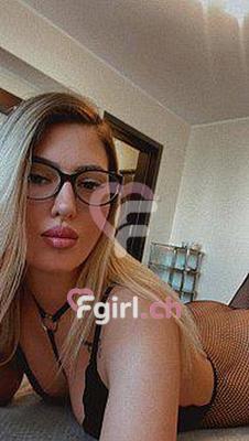 Emily - Escort in Gland
