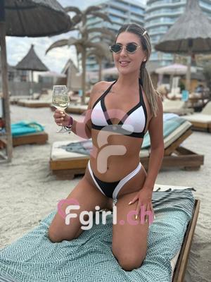 Emily - Escort in Gland
