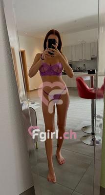 Emma - Erotische Masseurin in Sion
