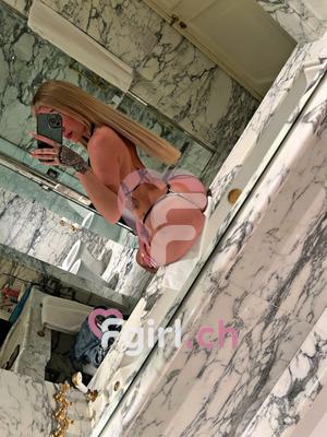 Emma - Escort à Genève
