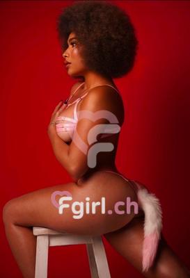 Emma - Escort in Martigny
