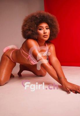 Emma - Escort in Martigny
