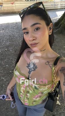 Emma - Escort à Eaux-vives