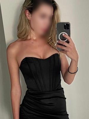 Emma - Escort in Lausanne
