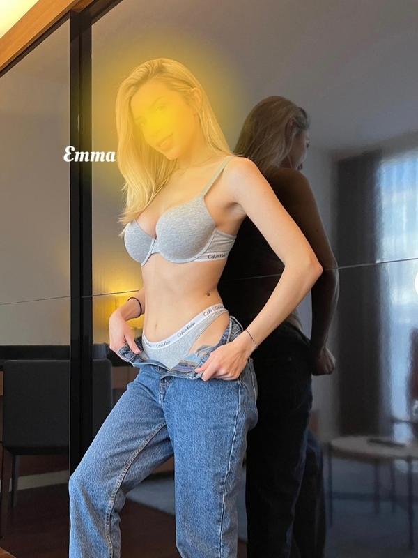 Emma - Escort in Lausanne
