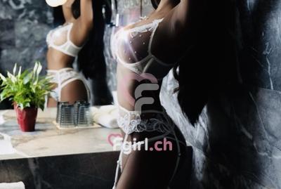Emy - Masseuse érotique à Delémont
