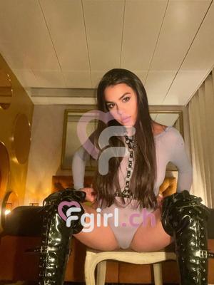 Erina Domina. - BDSM Dominatrix in Geneva

