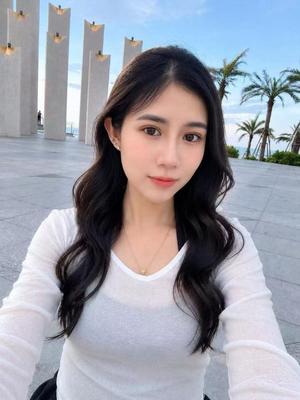 Yulia - Escort à Genève
