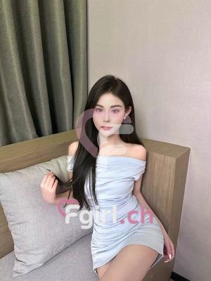 Lola - Escort in Collombey
