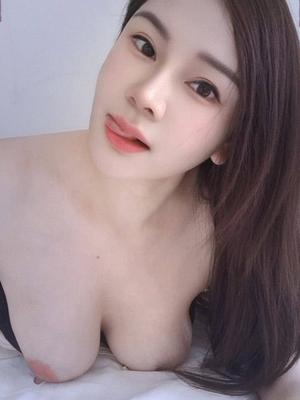 Kělè - Escort in Lausanne

