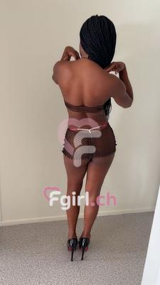Estela - Escort in Zürich
