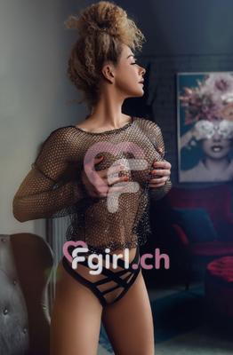 Estelle - Erotic masseuse in Morges
