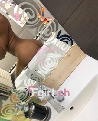 Eva - Erotische Masseurin in Lausanne
