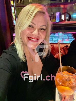 Eva - Escort à Renens