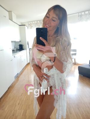 Evela - Escort à Nyon
