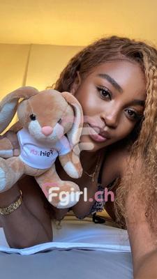 Evelyn - Escort in Yverdon-les-Bains