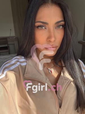Fanny - Escort en Fribourg
